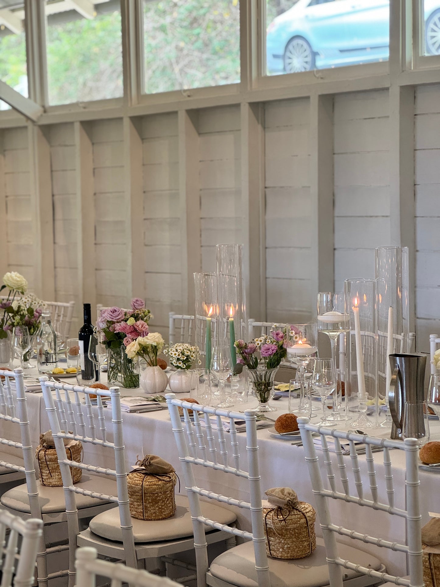 Curve end trough vase