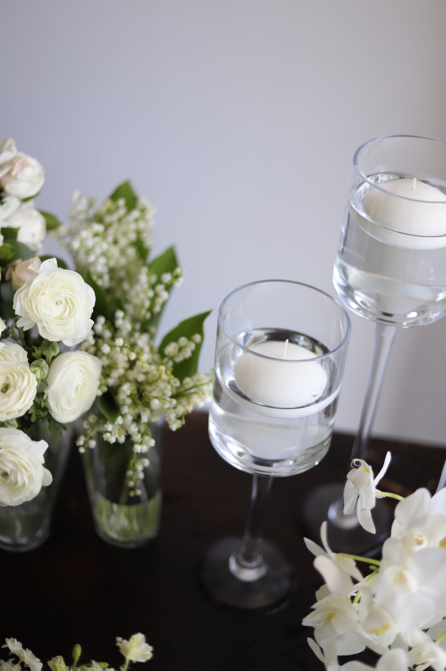 Set of Stem Cylinder with floating candle