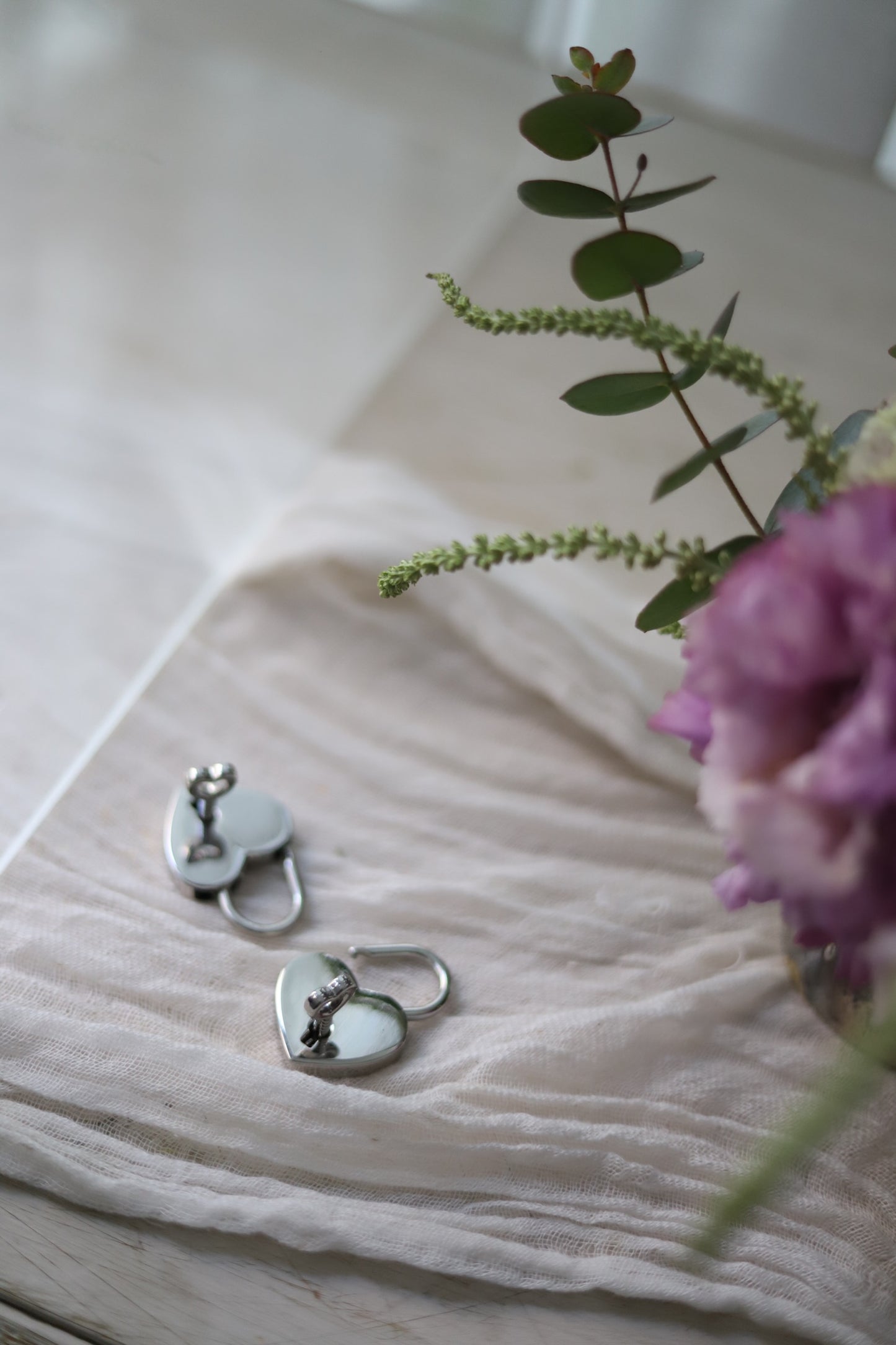 Wishing well Clear box